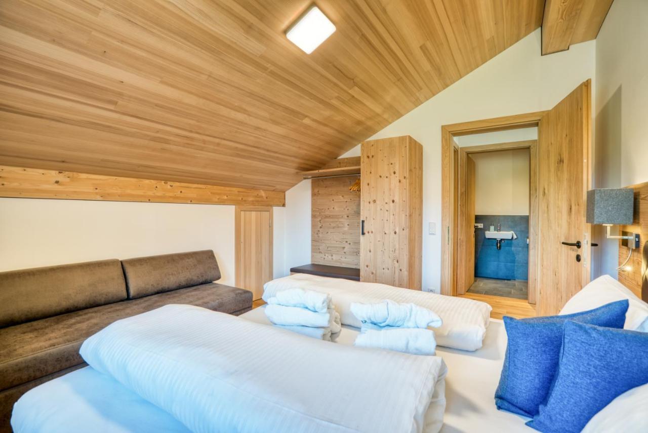 Hus23 With Wellness Lägenhet Schröcken Exteriör bild