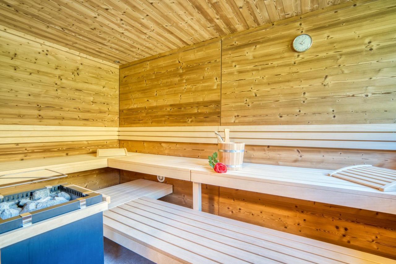 Hus23 With Wellness Lägenhet Schröcken Exteriör bild