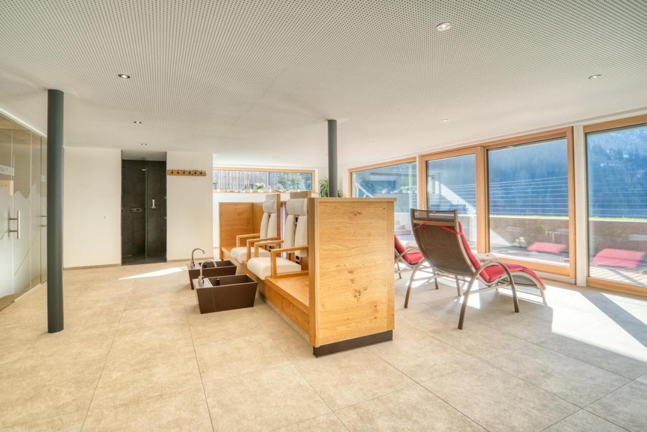 Hus23 With Wellness Lägenhet Schröcken Exteriör bild